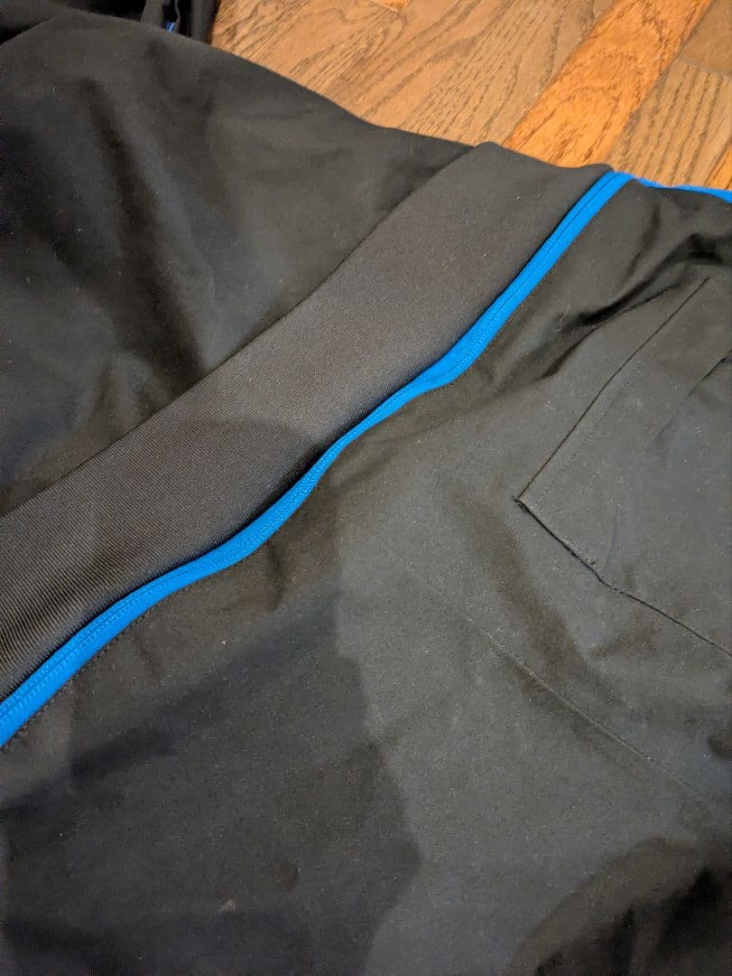 アディダス　Adidas スノーボード　ジャンプスーツ　つなぎ　M