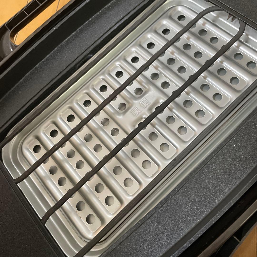 美品！ワイドホットプレートSANYOたこ焼き・焼肉・平面・蒸しHPS-SW4E2