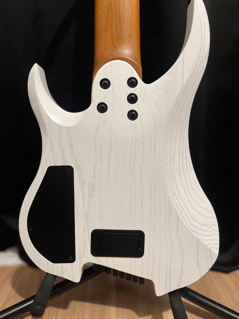 n*e様 Legator Ghost G8FP  Fall 8弦 ヘッド