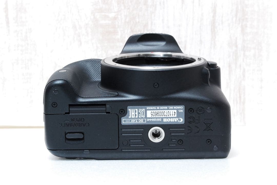 ✨みーみ様　付属品なし　Canon EOS Kiss X7✨