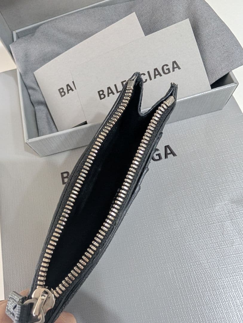 【お値下げ不可】BALENCIAGA ブラックケース