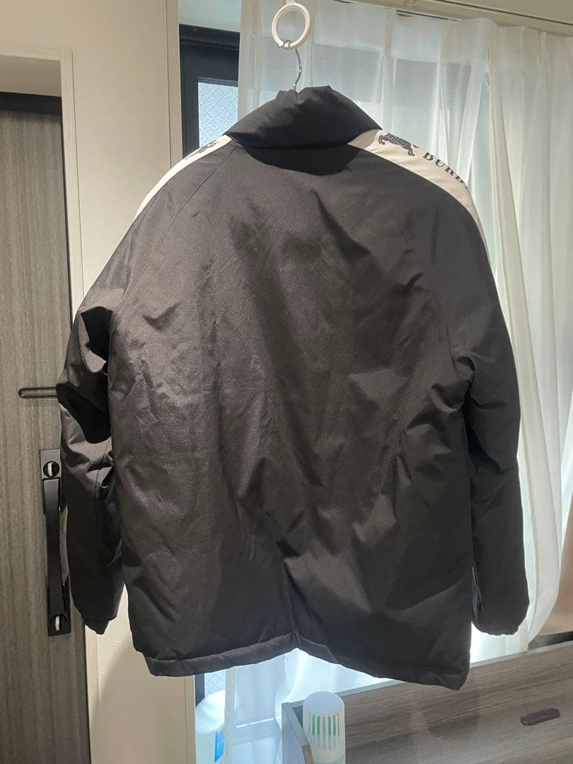 バーバリー　リバーシブルダウンジャケット