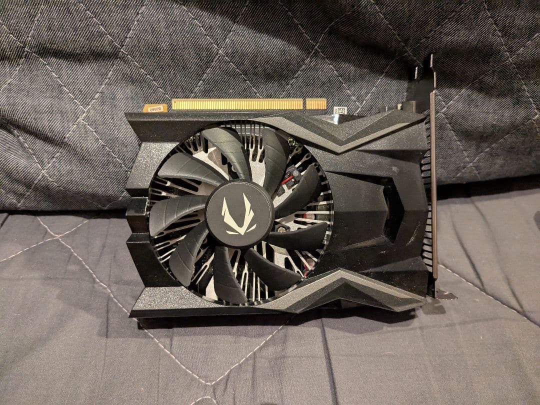 ZOTAC GeForce GTX 1650 グラフィックボード