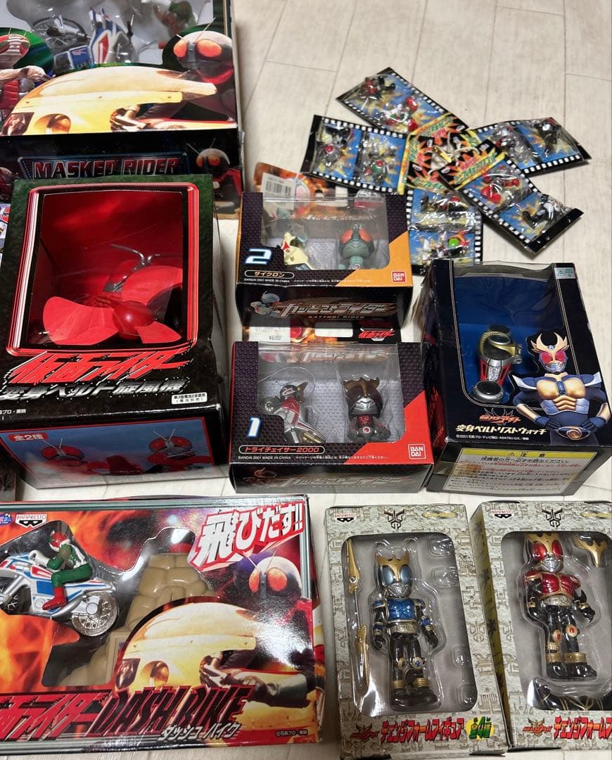 安*村様 仮面ライダーグッズまとめ売り
