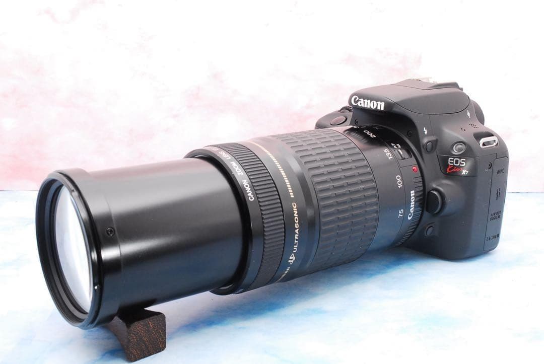 Canon Kiss X7☆一眼レフカメラ☆S数少☆豪華Wレンズ☆軽量＆小型