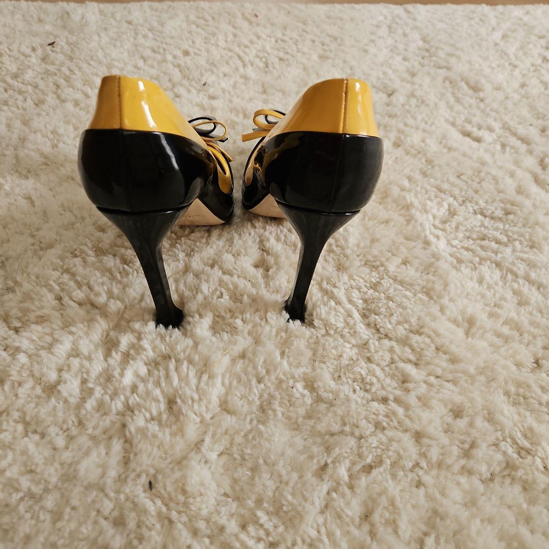 miu miu 黒/黄色 ハイヒール リボン付き