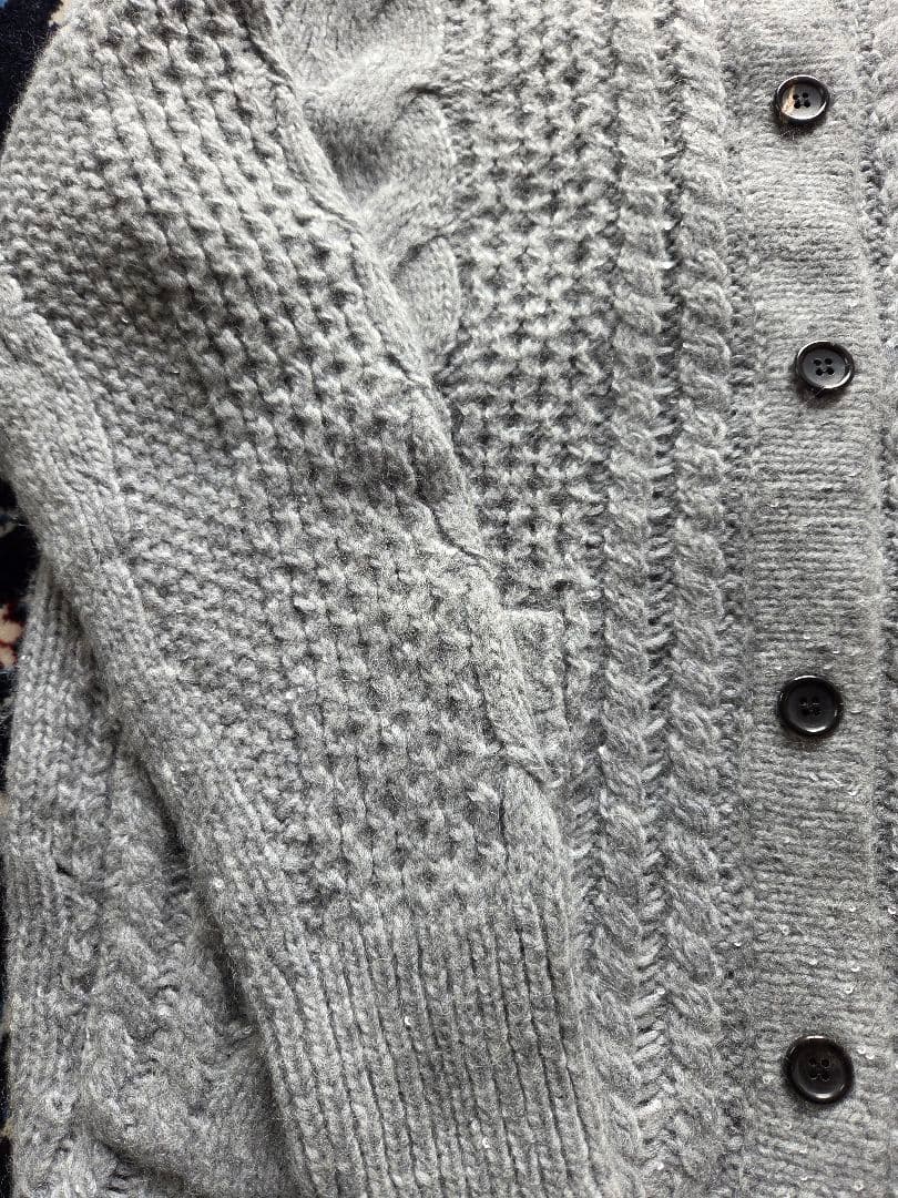 ebure グレー ケーブル編み カーディガン