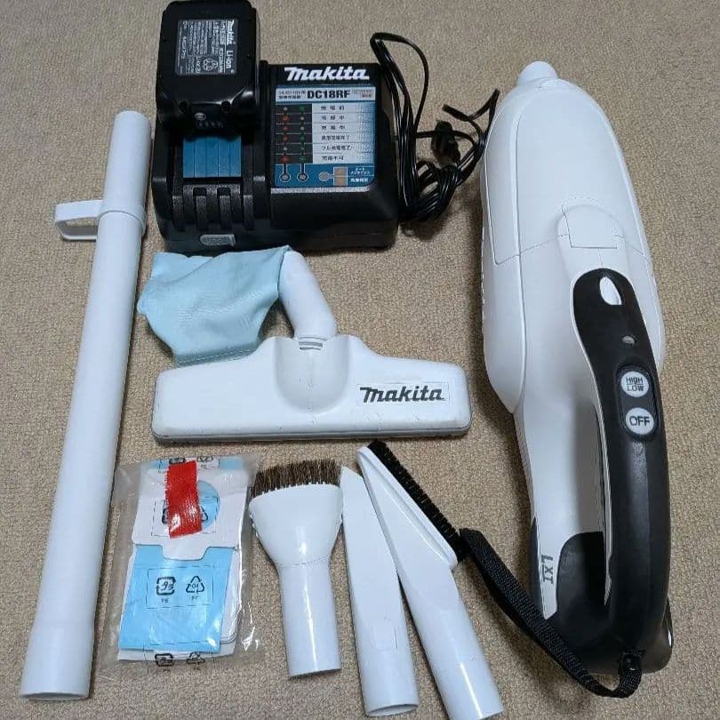 Makita 充電式クリーナー CL182FD 本体一式