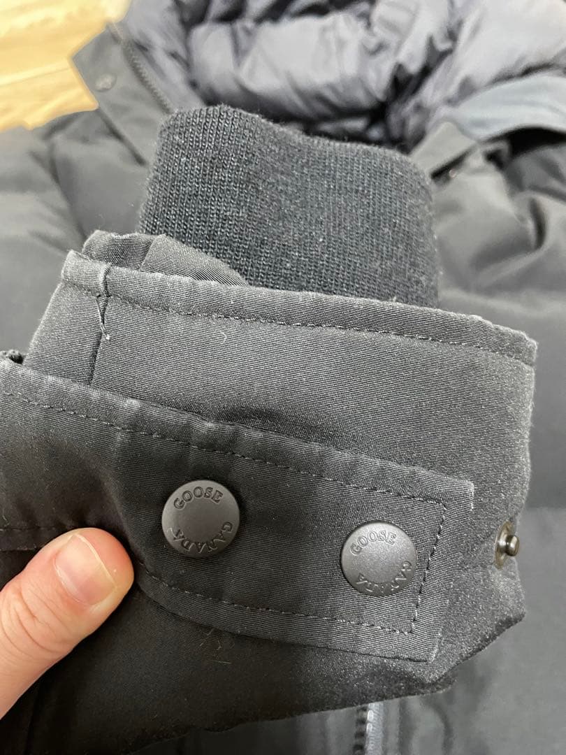   マッケンジー Mサイズ 黒 ダウンジャケット