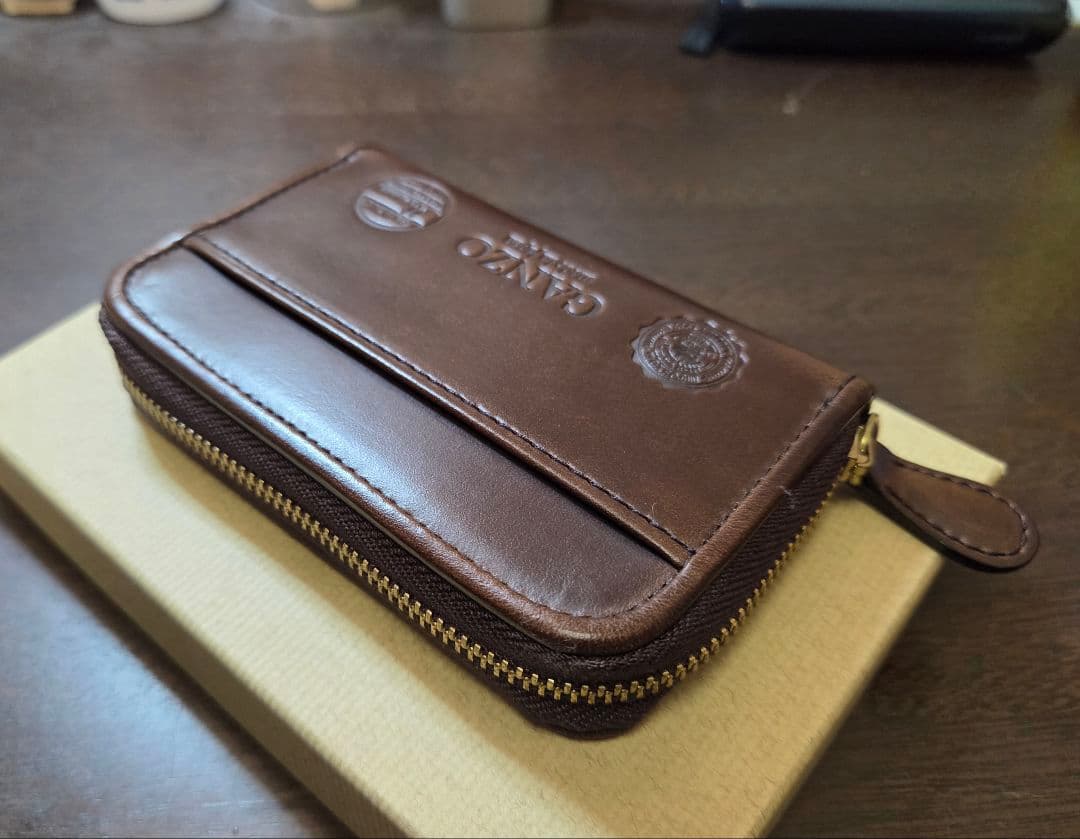 【タイ】ganzo GH5-C ラウンドファスナー小銭入れ チョコ