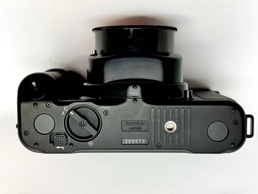 【新同・美品】ニューマミヤ６本体 ＋ レンズ75mm ＋150mm