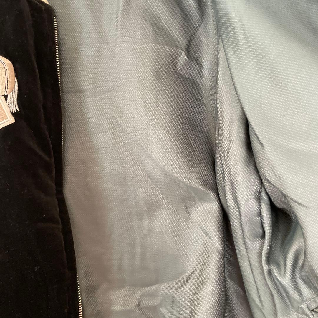 中古品　ベルベット ブラック スカジャン