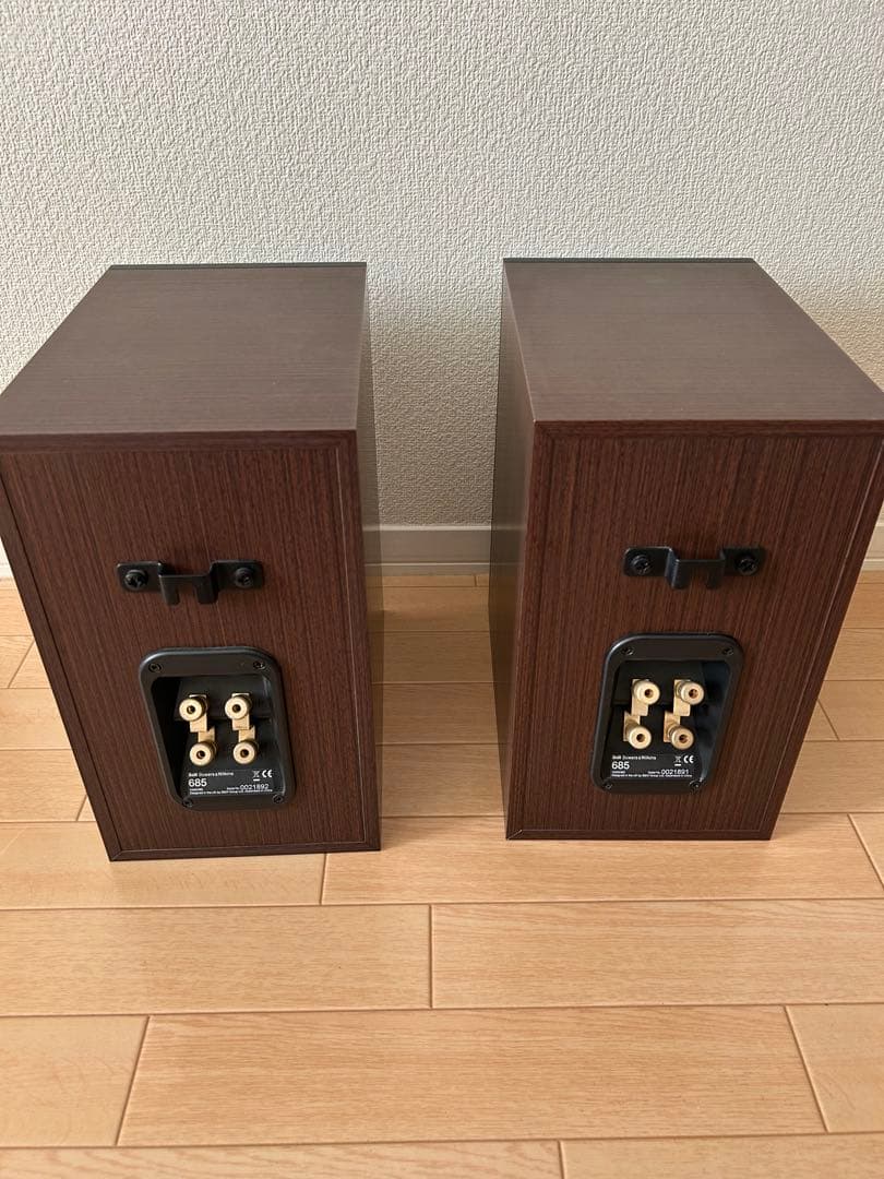 B&W685 スピーカー