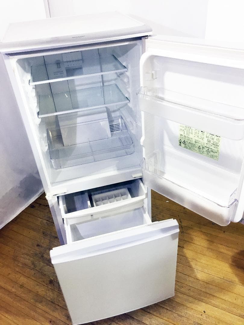 送料無料◆SHARP 137L 冷蔵庫【♦SJ-14T-S】