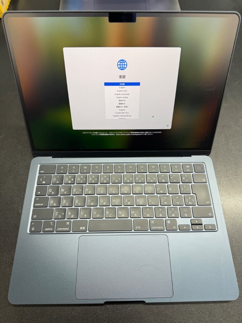 Macbook Air M2 13インチ / 16GB / 256GB 100%