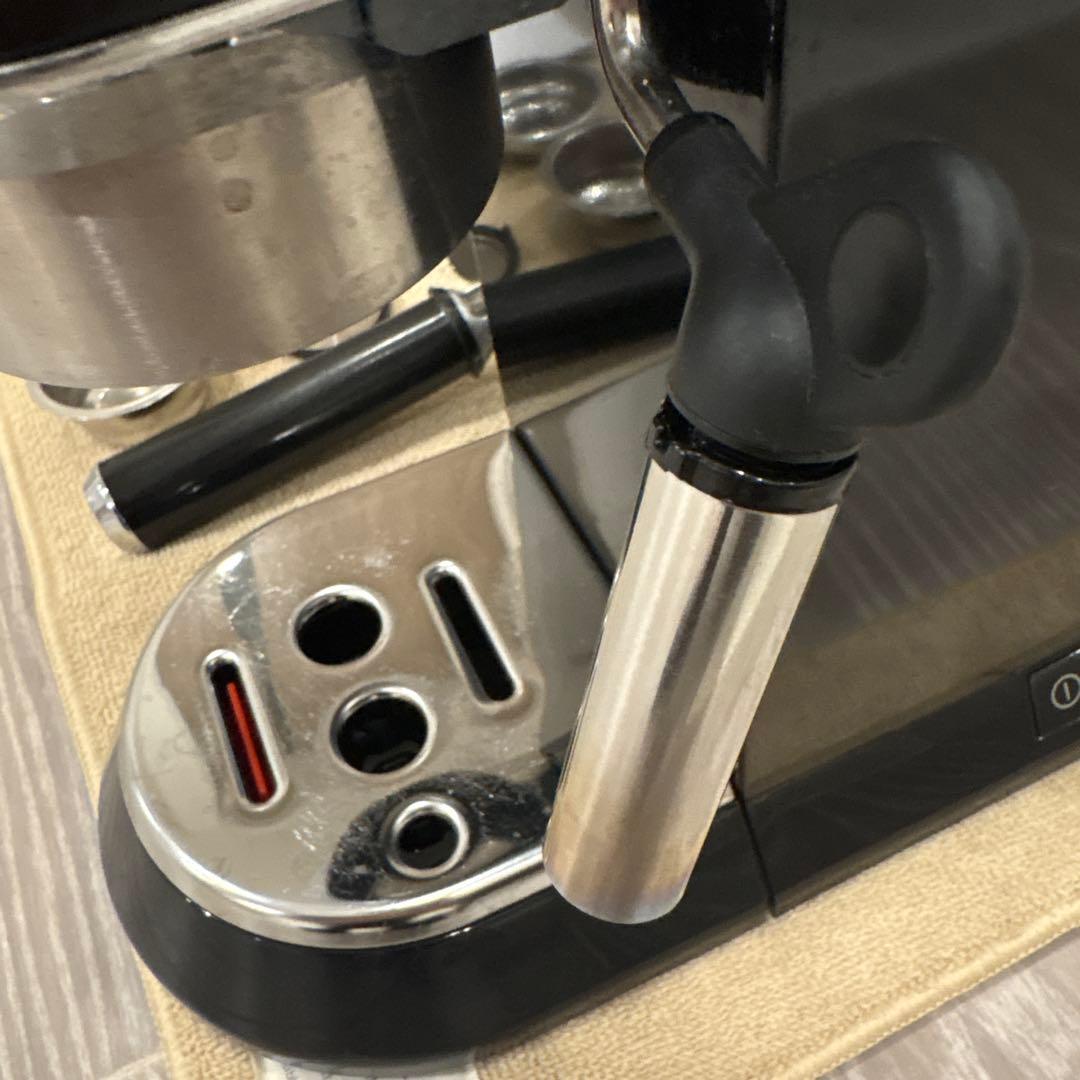 デロンギデディカEC680