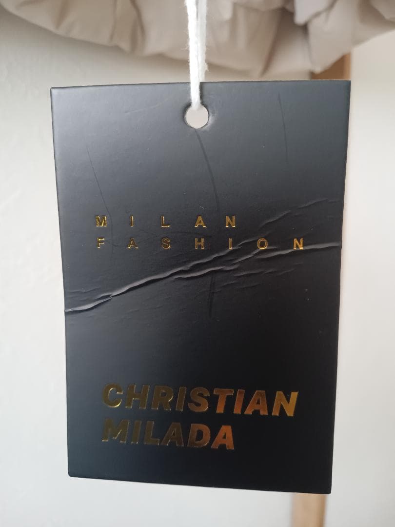 新品christian milada ダウンジャケット 48 ホワイト