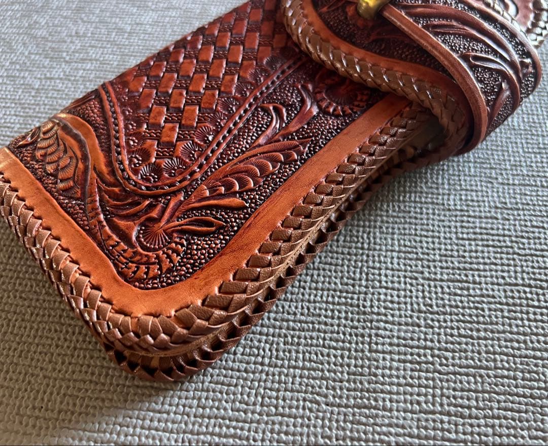 本革　長財布 ハンドメイドレザーカービング　バイカーズウォレットクリスマスセール