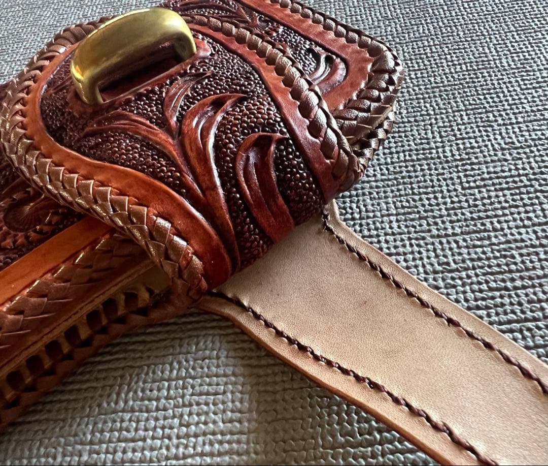 本革　長財布 ハンドメイドレザーカービング　バイカーズウォレットクリスマスセール