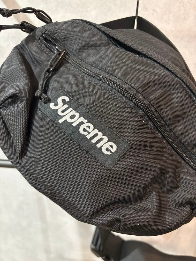 【2018ss】Supreme ボディバッグ