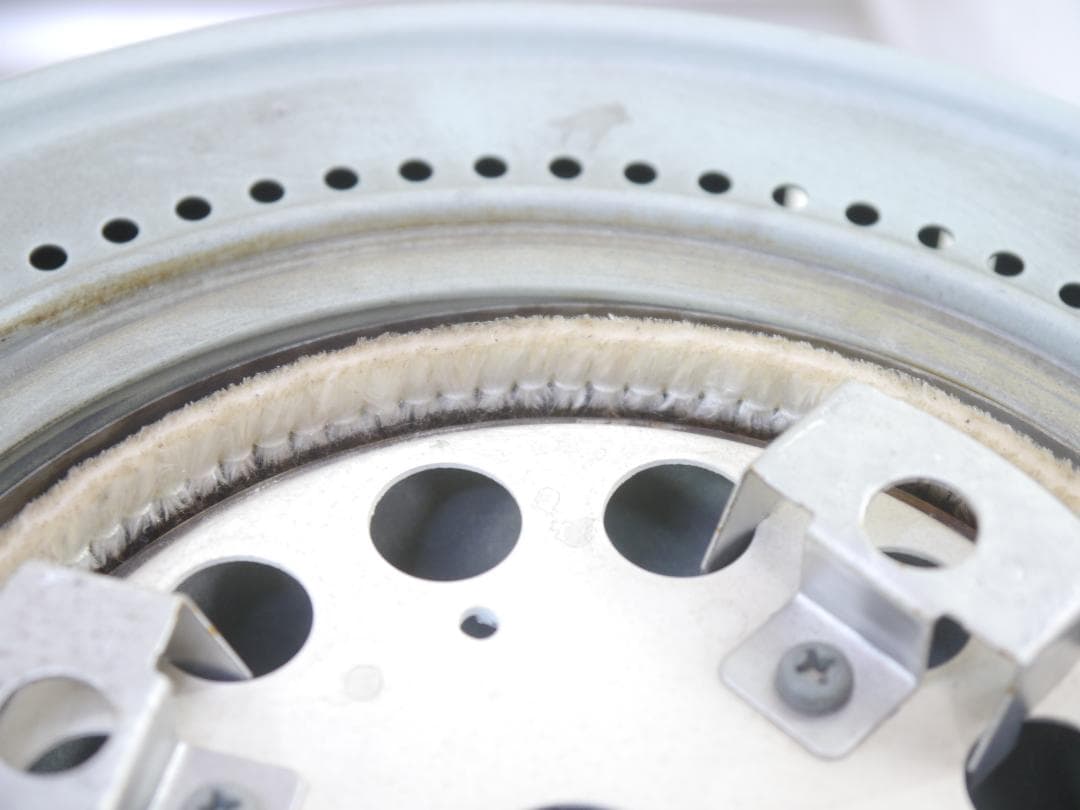 送料込◆2014⑨◆コロナ 石油ストーブ 円筒形ホワイト ストーブ 安全ガード付