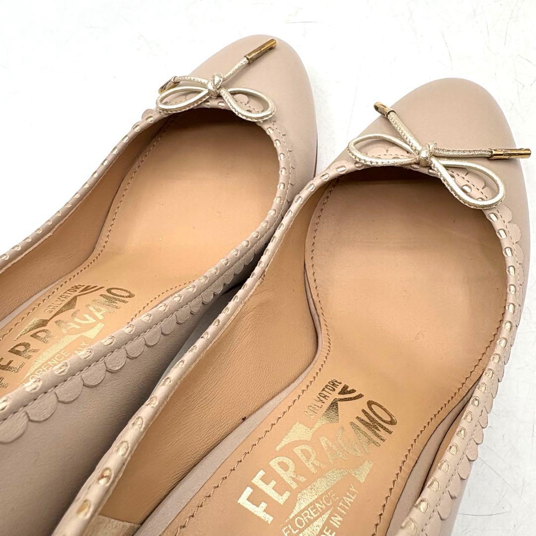 極美品✨ サルヴァトーレフェラガモ SHERRY パンプス ベージュ 【5C】