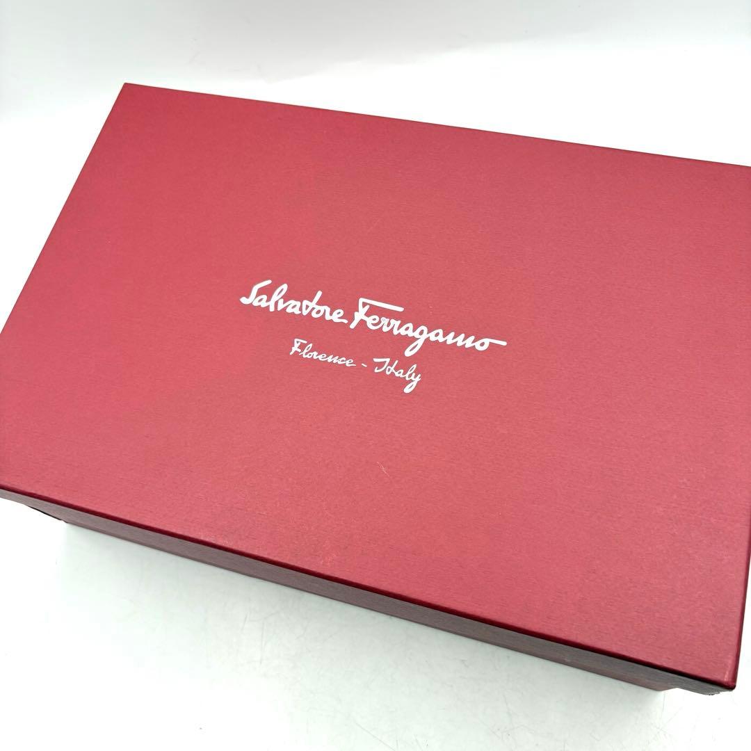 極美品✨ サルヴァトーレフェラガモ SHERRY パンプス ベージュ 【5C】