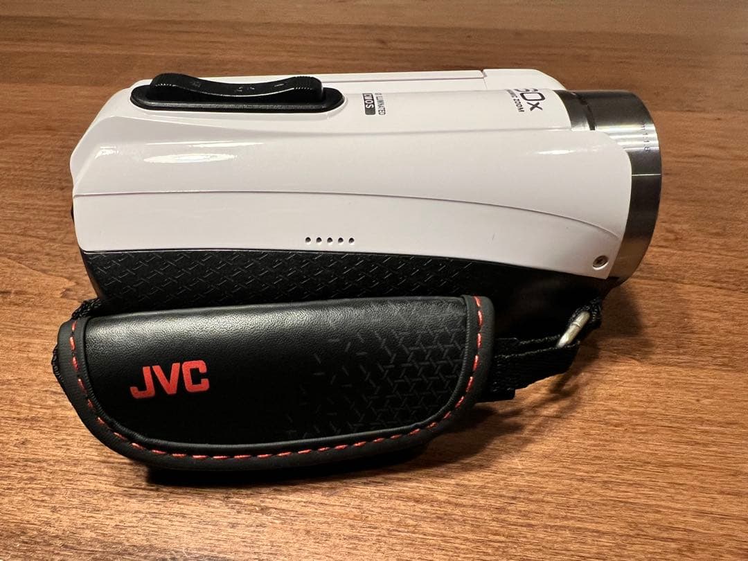 エブリオビデオカメラ　FULLHD 美品　GZ-F100-W 上位モデル