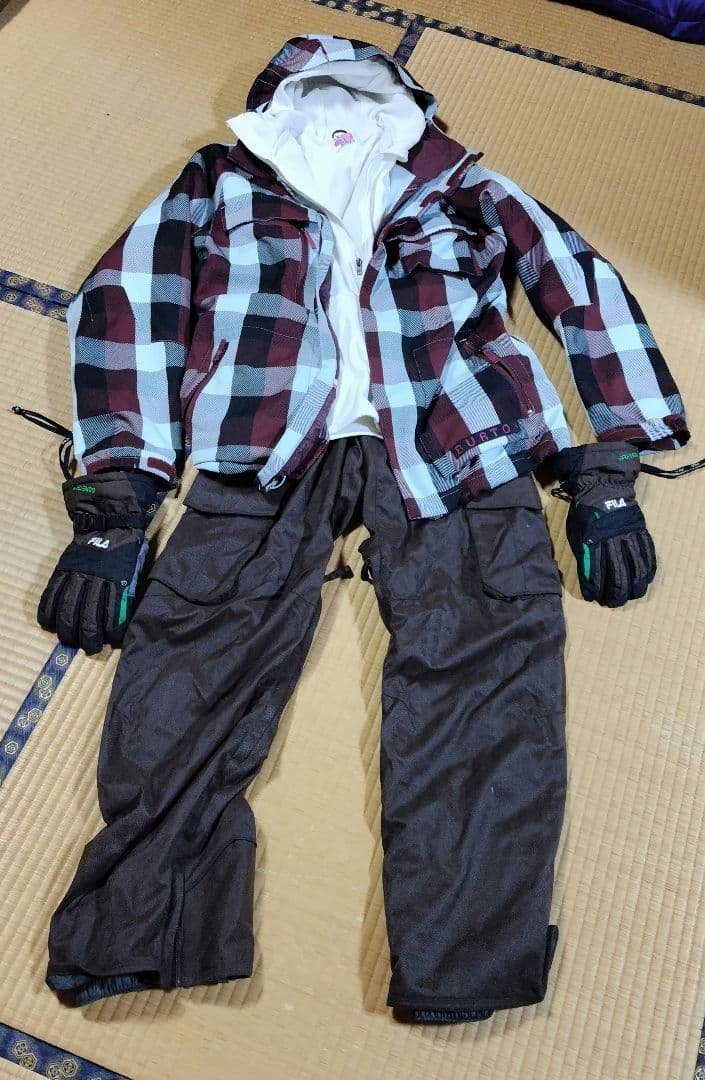 BURTONバートン ロジャーエーガー スノーボードウェア 上下 グローブセット