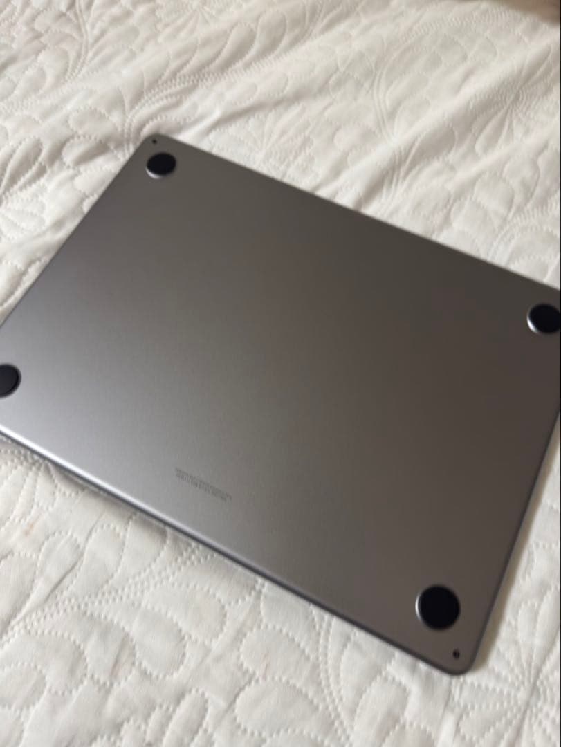 MacBook本体 MacBook Air M3 16GB 256GB