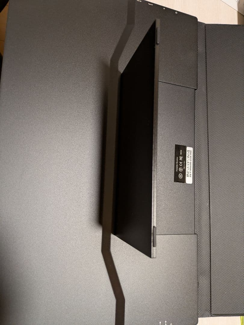 モバイルモニター　18.5インチ　1920×1080液晶パネル　ディスプレイ