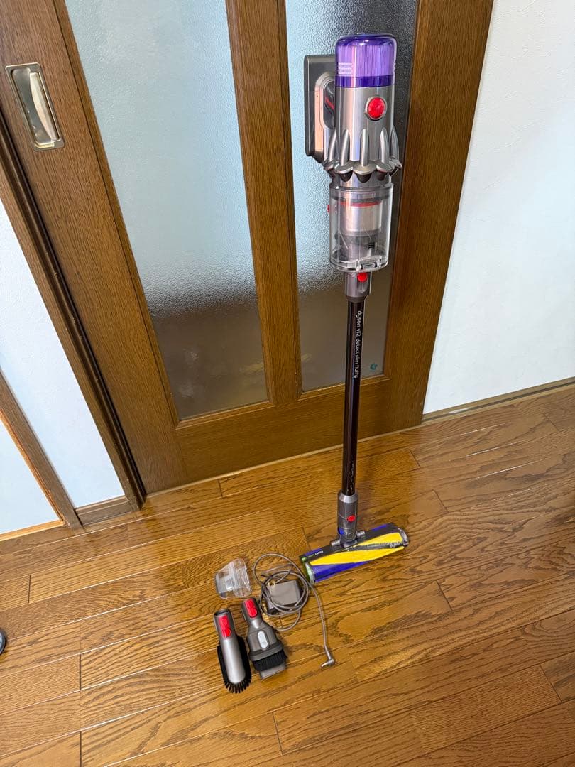 期間限定値下げ中 V12 SV49 ダイソン コードレス掃除機 分解清掃済み⑦