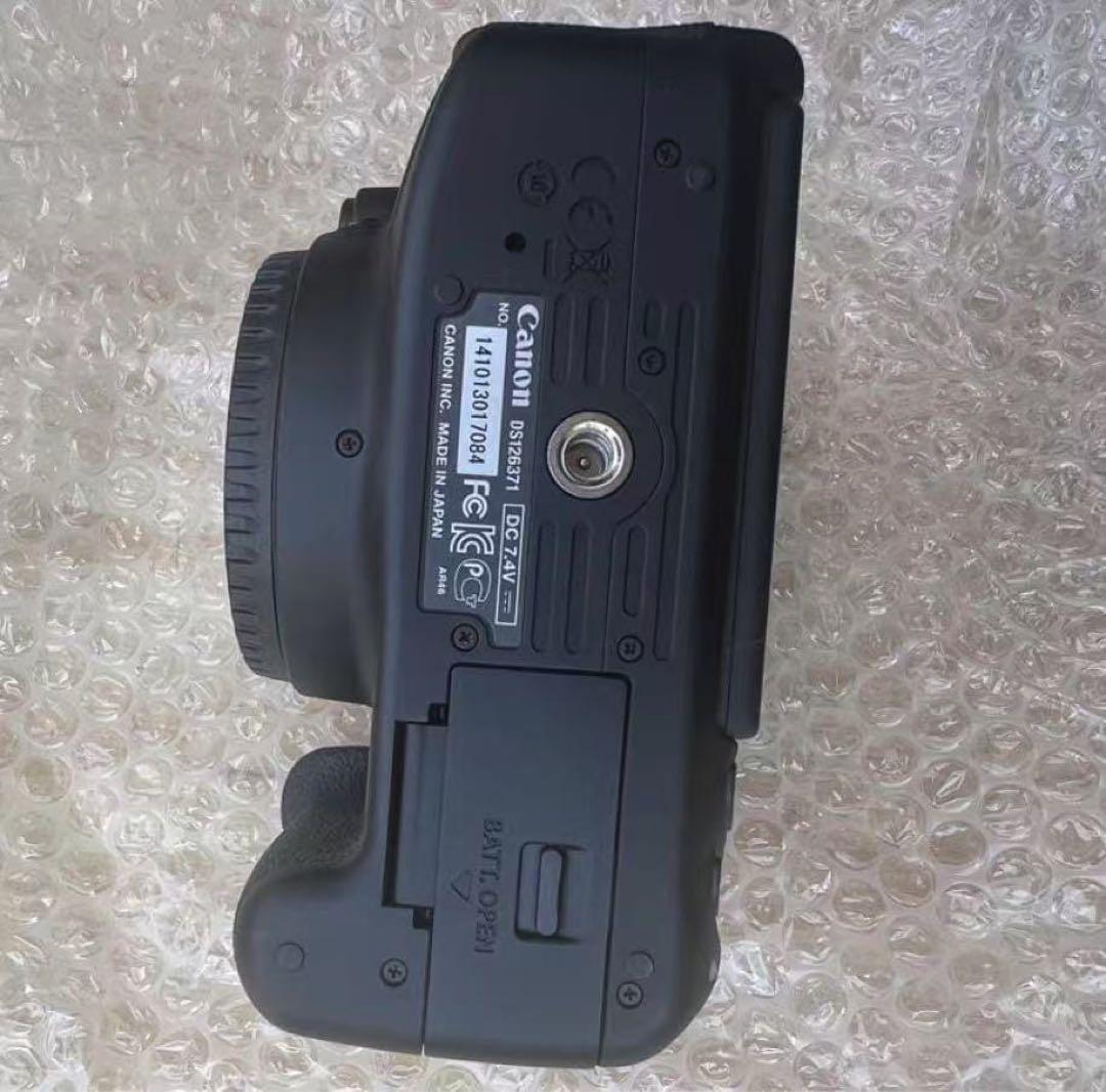 Canon EOS kiss x9 ダブルレンズ