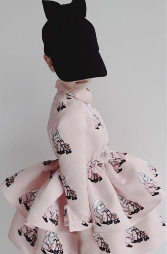 キャロラインボスマンズ　小人柄　ワンピース　10y