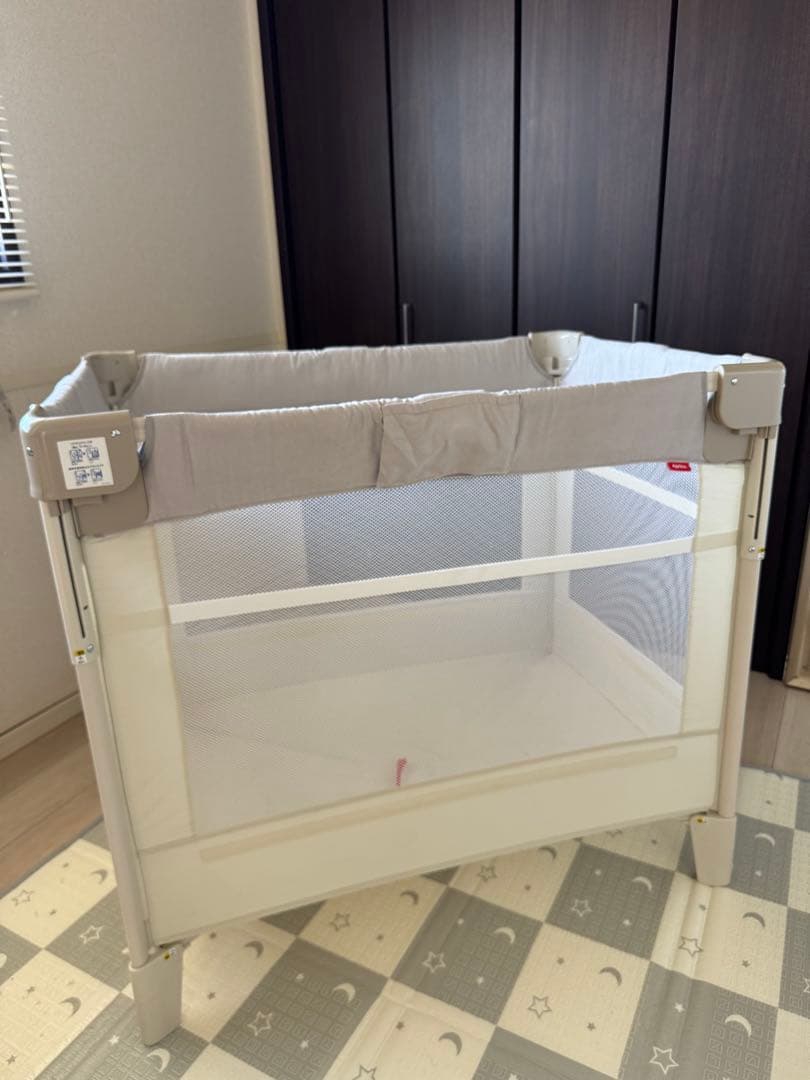 【美品】ココネルエアープラス　折りたたみ式メッシュベビーベッド　取説付き