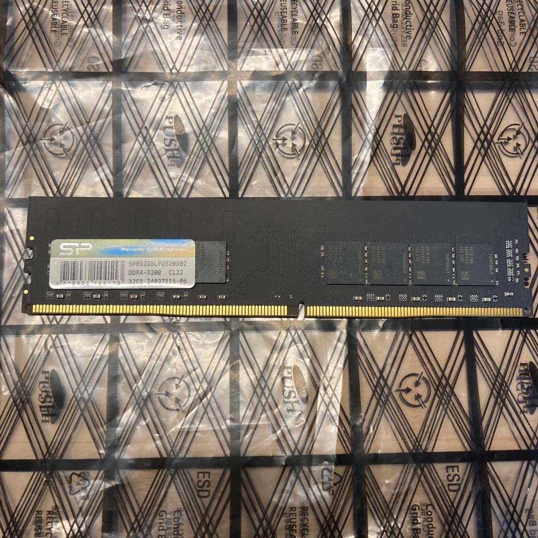Silicon Power DDR4 32GB 3200MHz メモリ