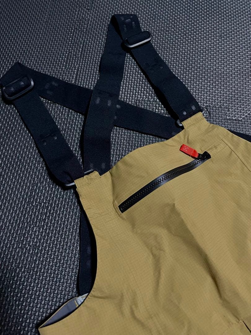 ホグロフス　ヴァッシ　ゴアテックスプロ　ジャケット＆ビブパンツ