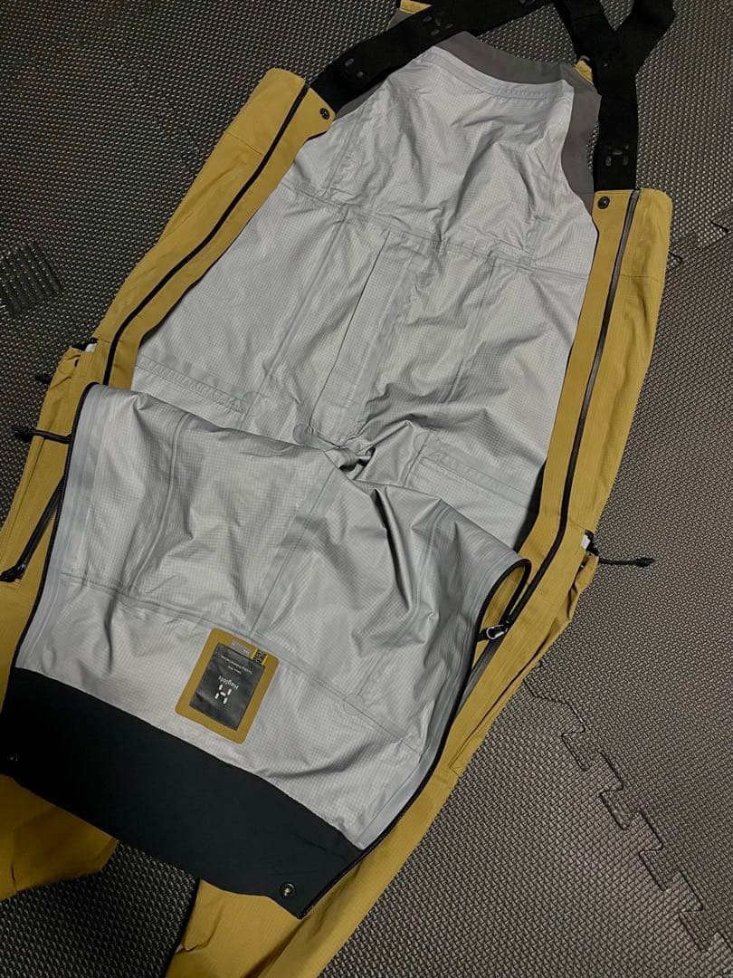 ホグロフス　ヴァッシ　ゴアテックスプロ　ジャケット＆ビブパンツ