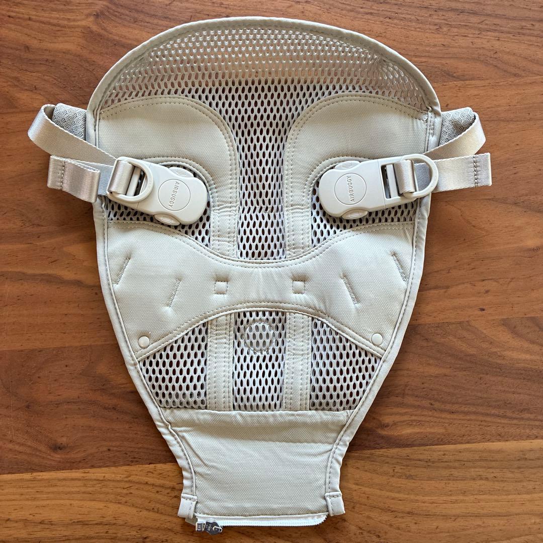 AIRBUGGY メッシュ抱っこ紐 ベージュ