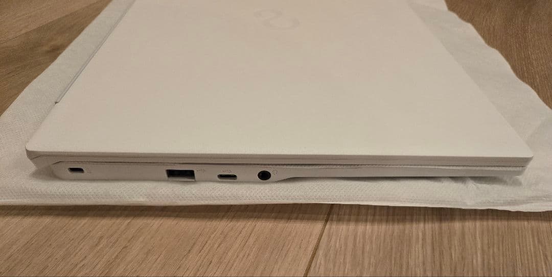 【未使用】富士通 FMV Lite WA1/J2 2025年7月製造モデル