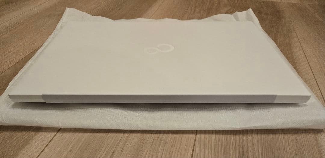 【未使用】富士通 FMV Lite WA1/J2 2025年7月製造モデル