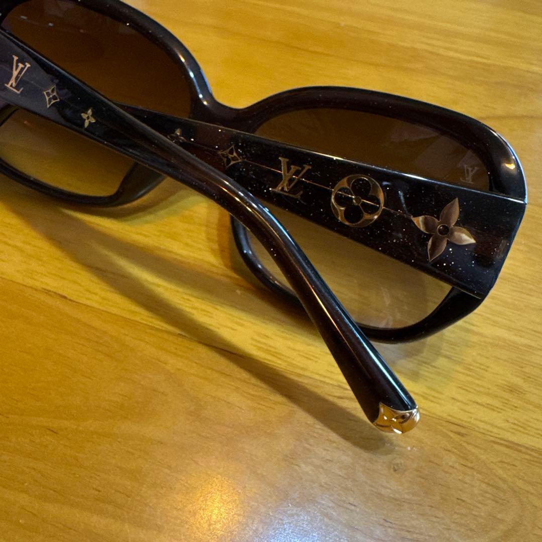 ルイヴィトン　LOUIS VUITTON サングラス オプセシオン Z0459E