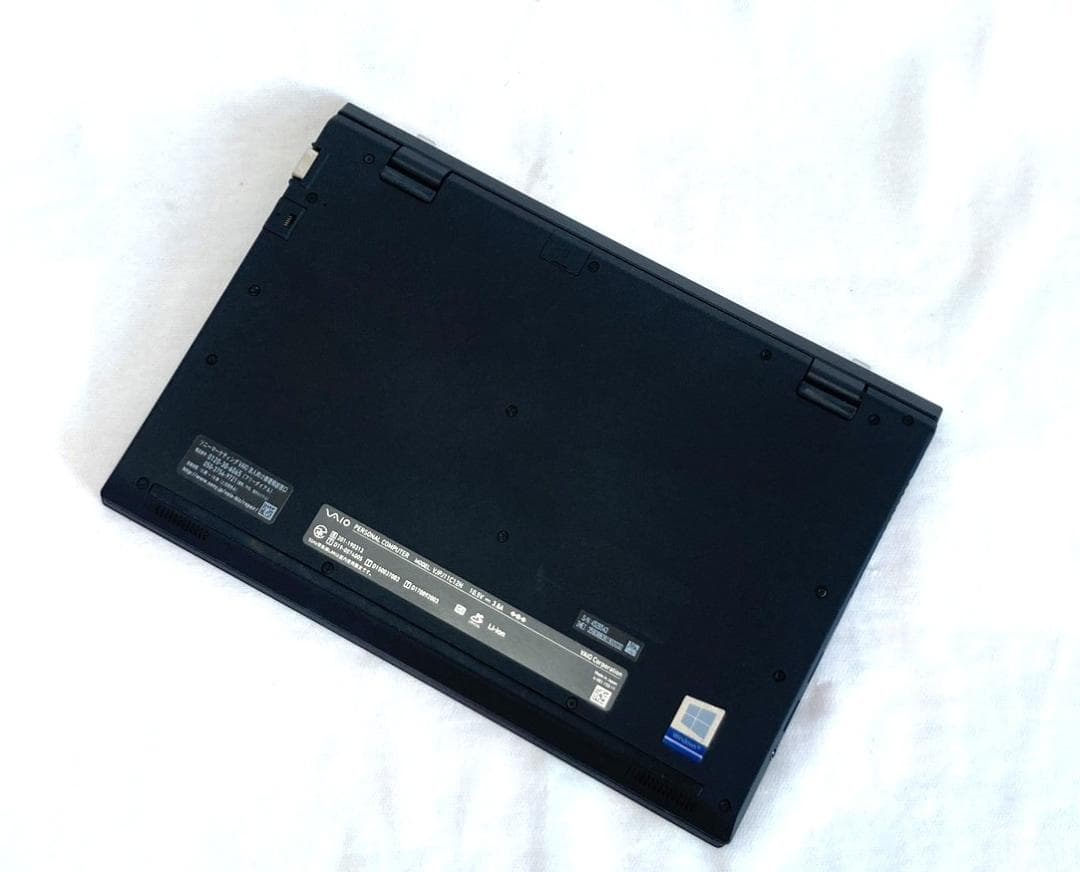 美品 軽量 VAIO VJPF11 11型 充実インターフェース LTE対応