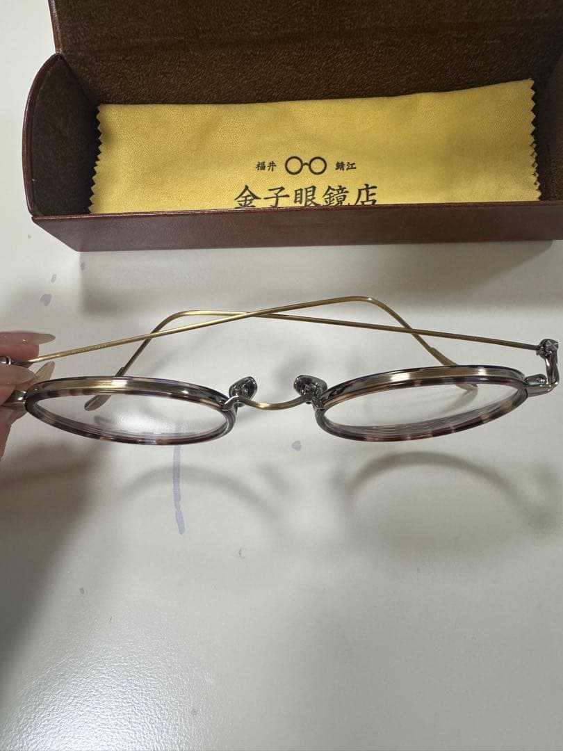 金子眼鏡　度入り　メガネフレーム　べっこう　メガネケース付き