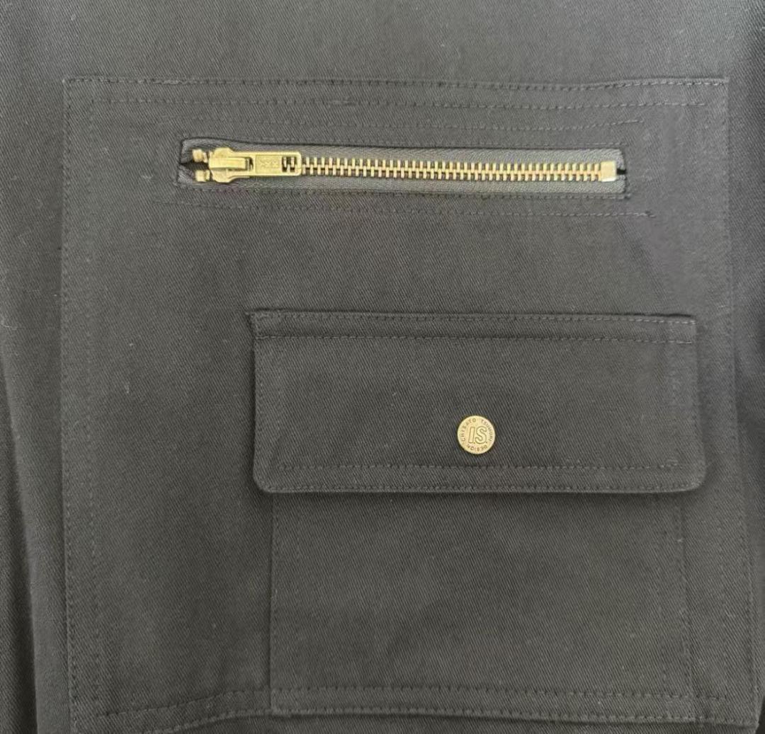 ブラック ジップアップジャケット