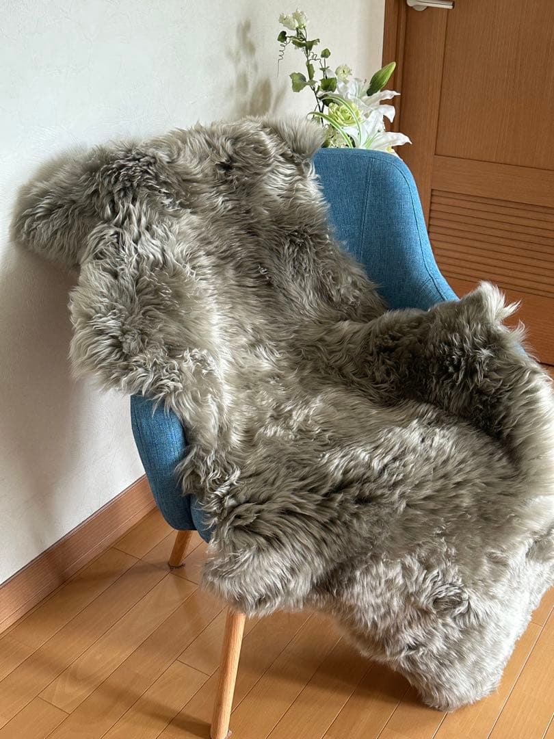 Hiracoさま　ムートンラグ 天然ムートン 長毛 高級1.5匹物