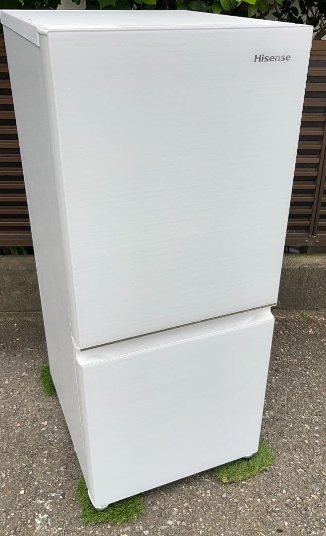 ハイセンス冷凍冷蔵庫 135L ガラストップ自動霜取り機能付き2022年製