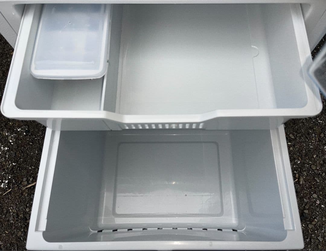 ハイセンス冷凍冷蔵庫 135L ガラストップ自動霜取り機能付き2022年製