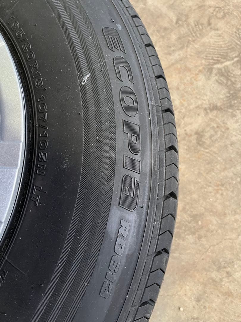 【値下げ‼️新車外し】ハイエース純正タイヤホイールセット