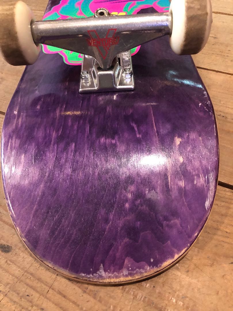 専用品　　サンタクルーズ　スケートボード　8×31.28インチ　スケボー